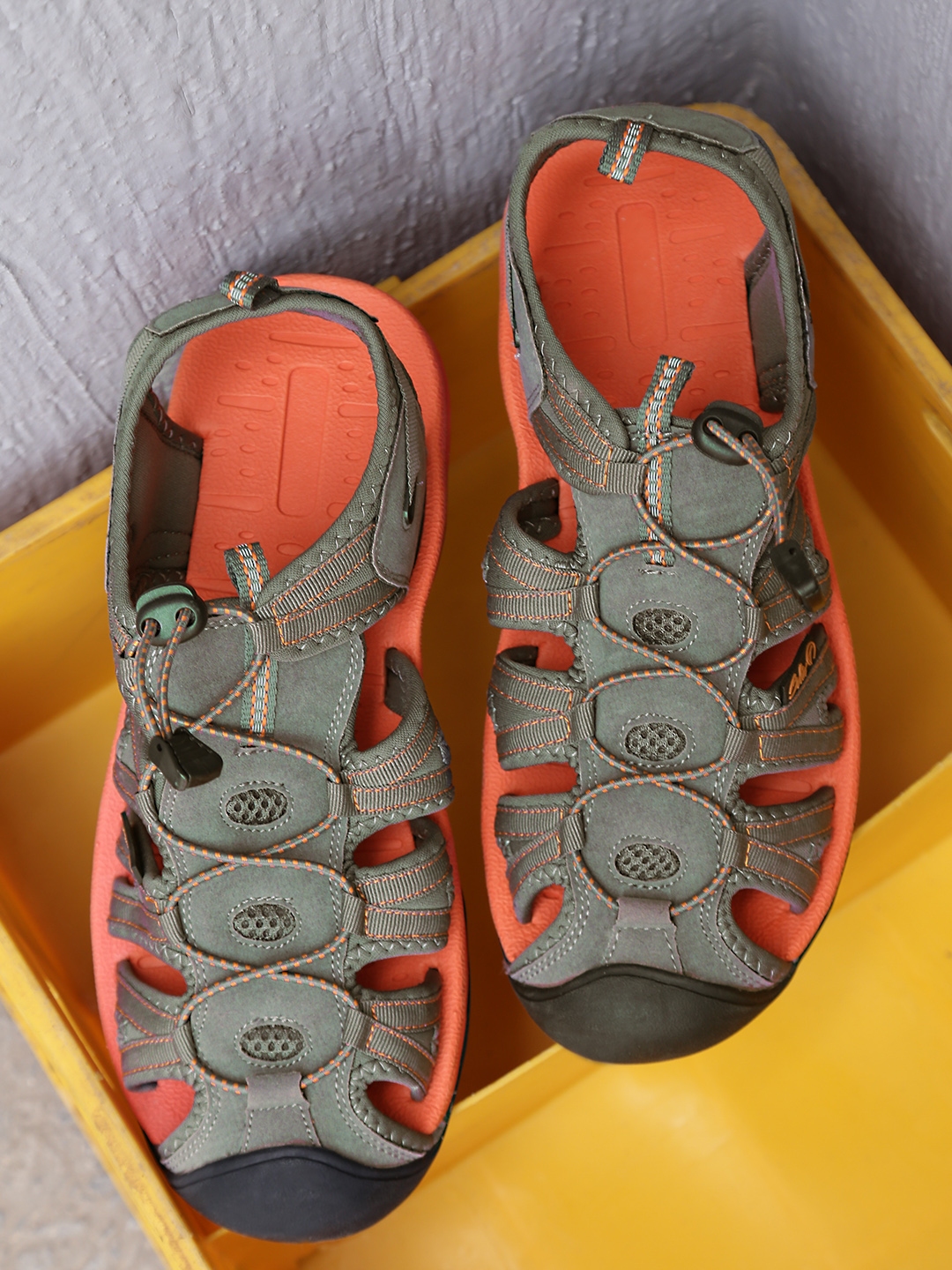 Boltio sandals shop