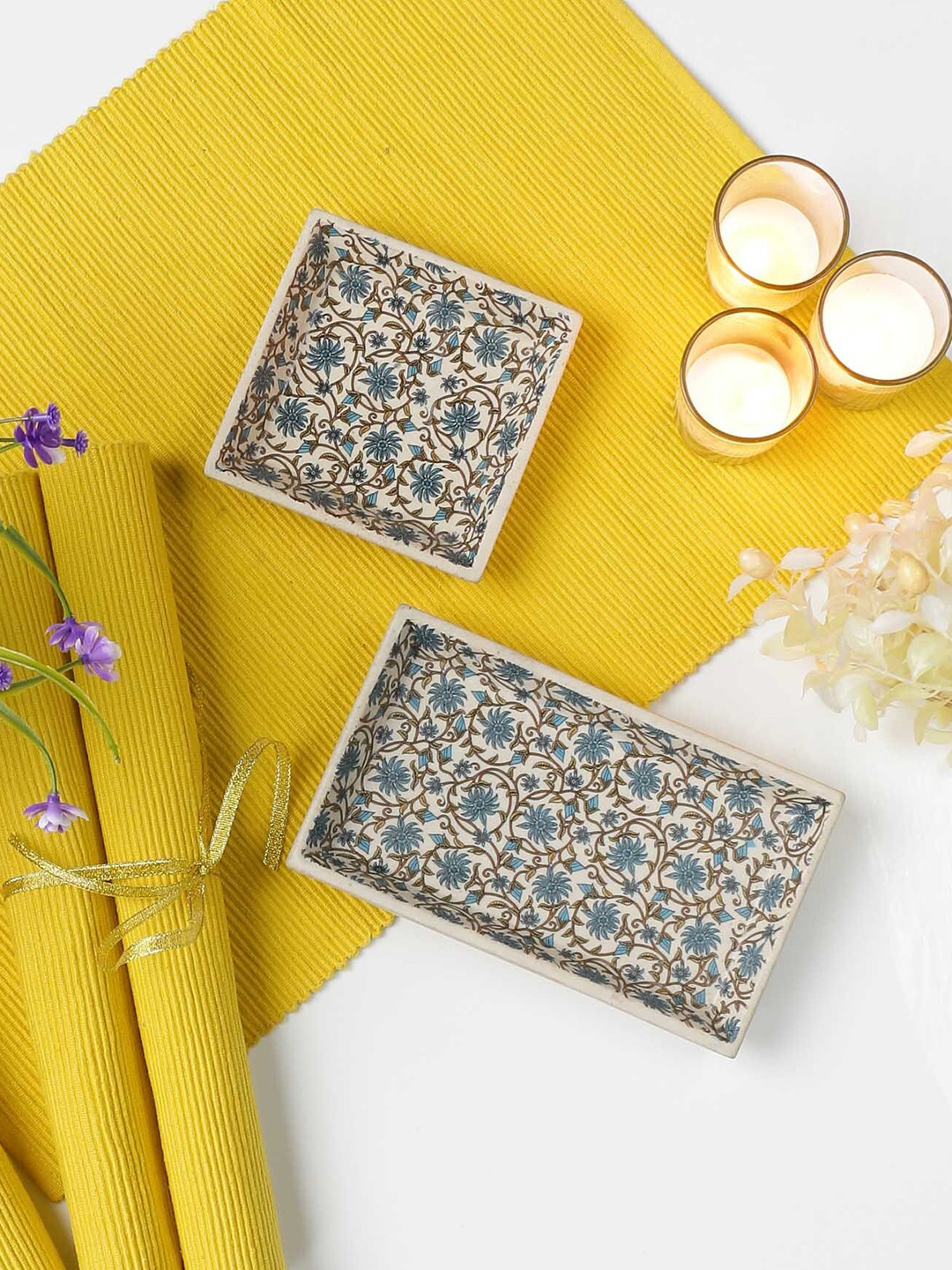 MIAH Decor Set Of 2 Cream-Coloured & Blue Flowers Printed Ceramic Platters