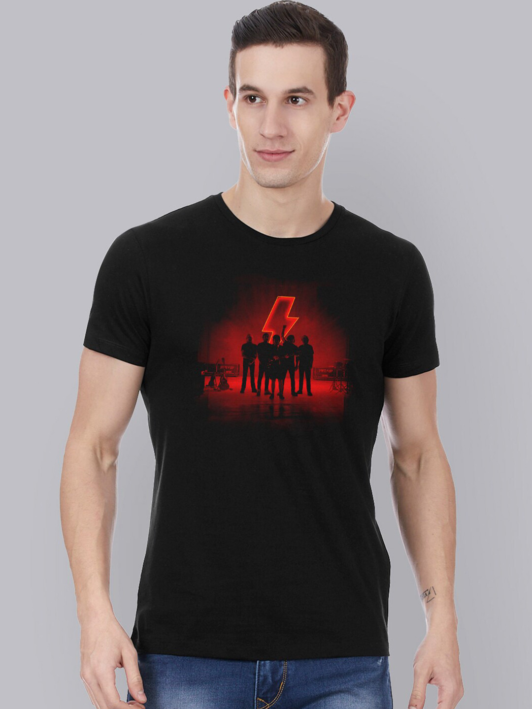 Free Authority Men Black  Red ACDC Printed Cotton Pure Cotton T-shirt