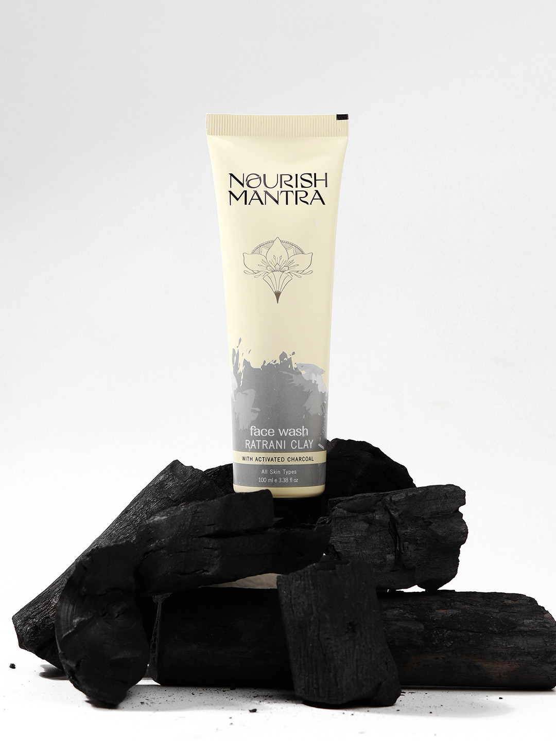 Nourish Mantra Ratrani Moroccan Lava Cleanser 100 ml