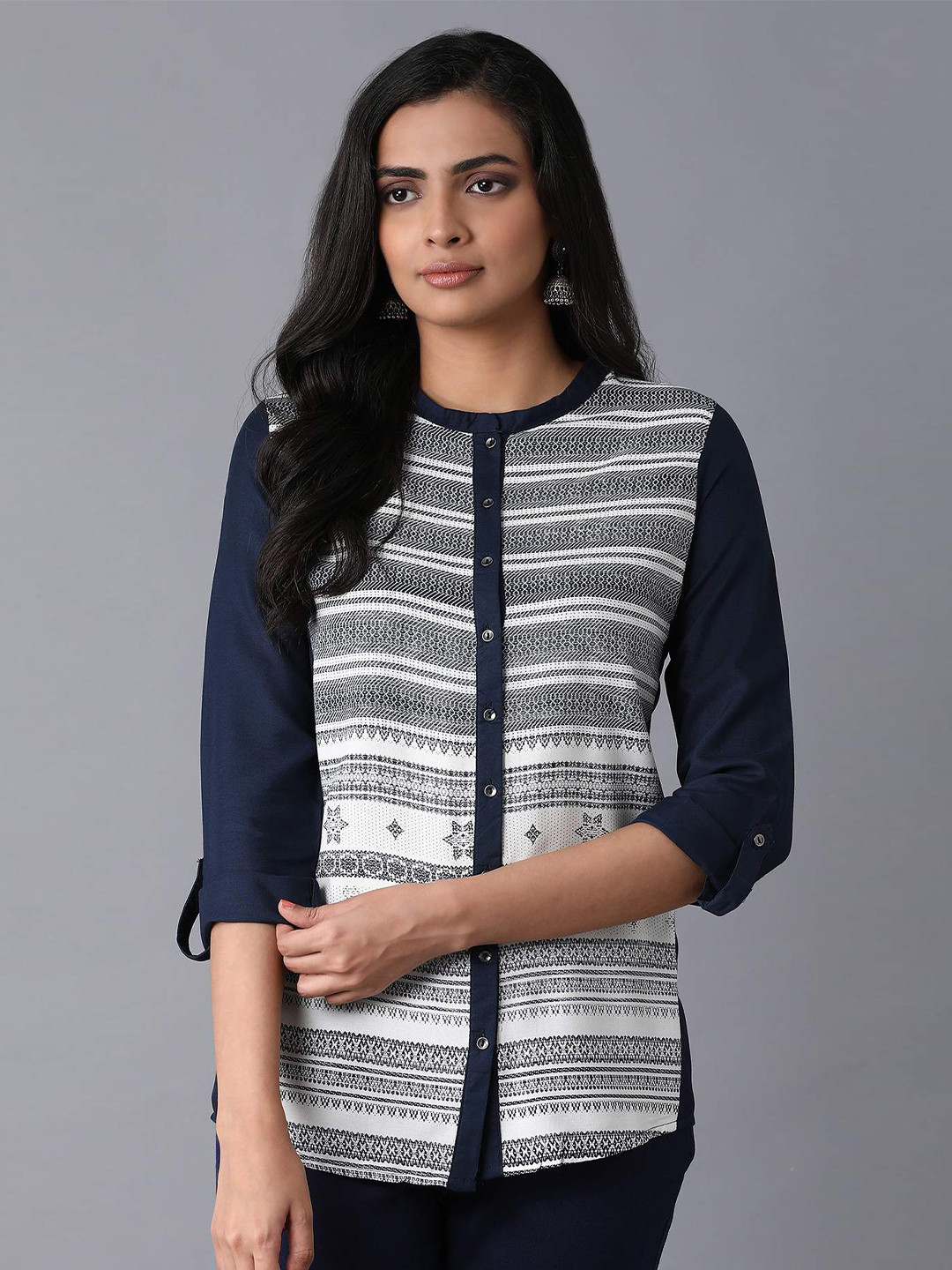 W Navy Blue & Grey Shirt Style Top