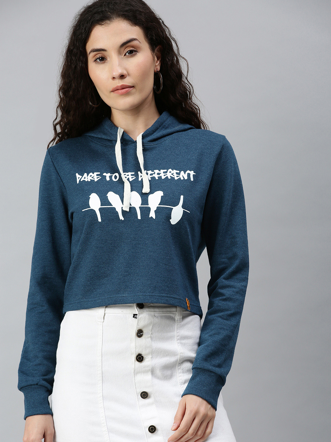 Campus Sutra Women Navy Blue Printed Hooded Cropped Sweatshirt