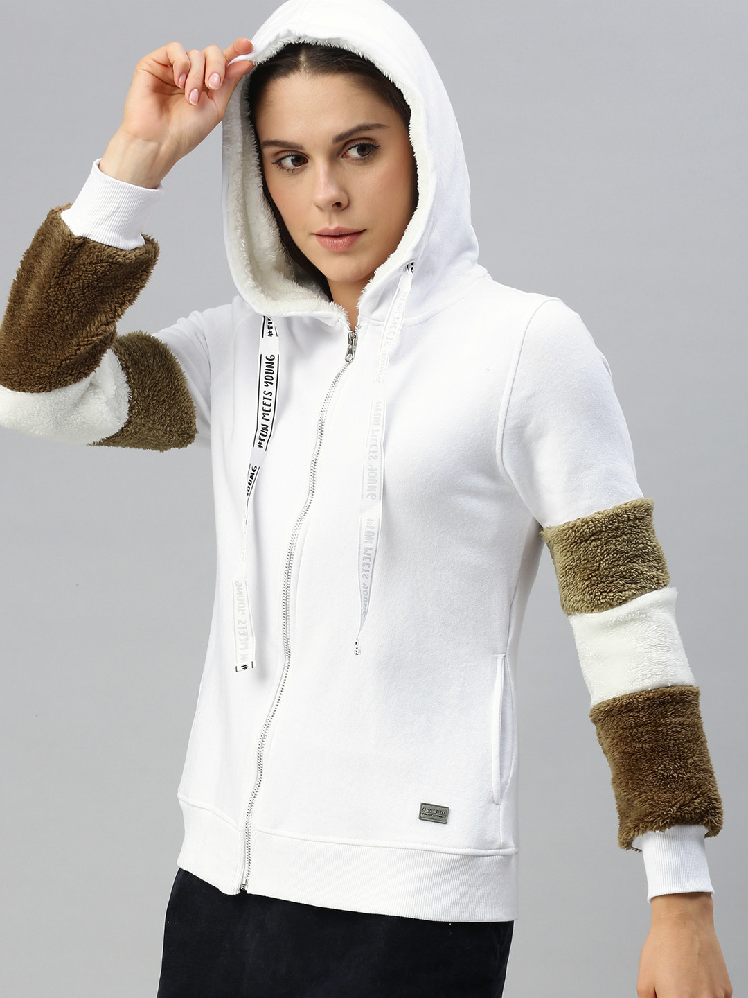 PINACOLADA Women White Solid Hooded Sweatshirt
