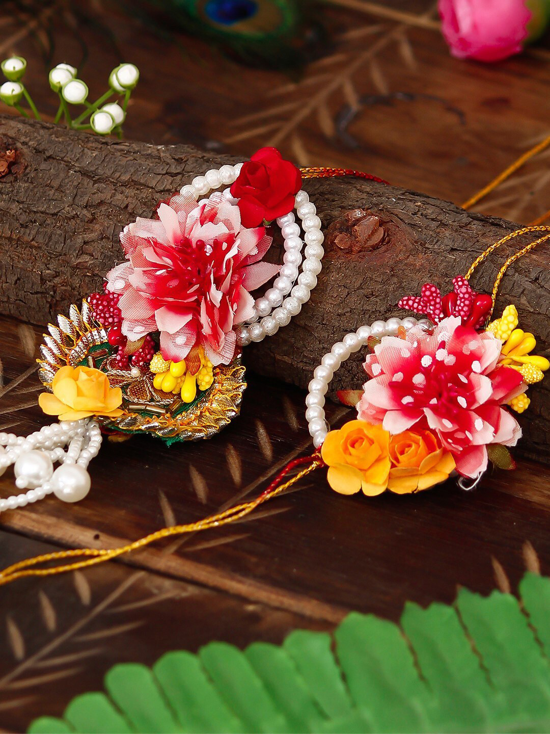 eCraftIndia Unisex Floral Rakhi