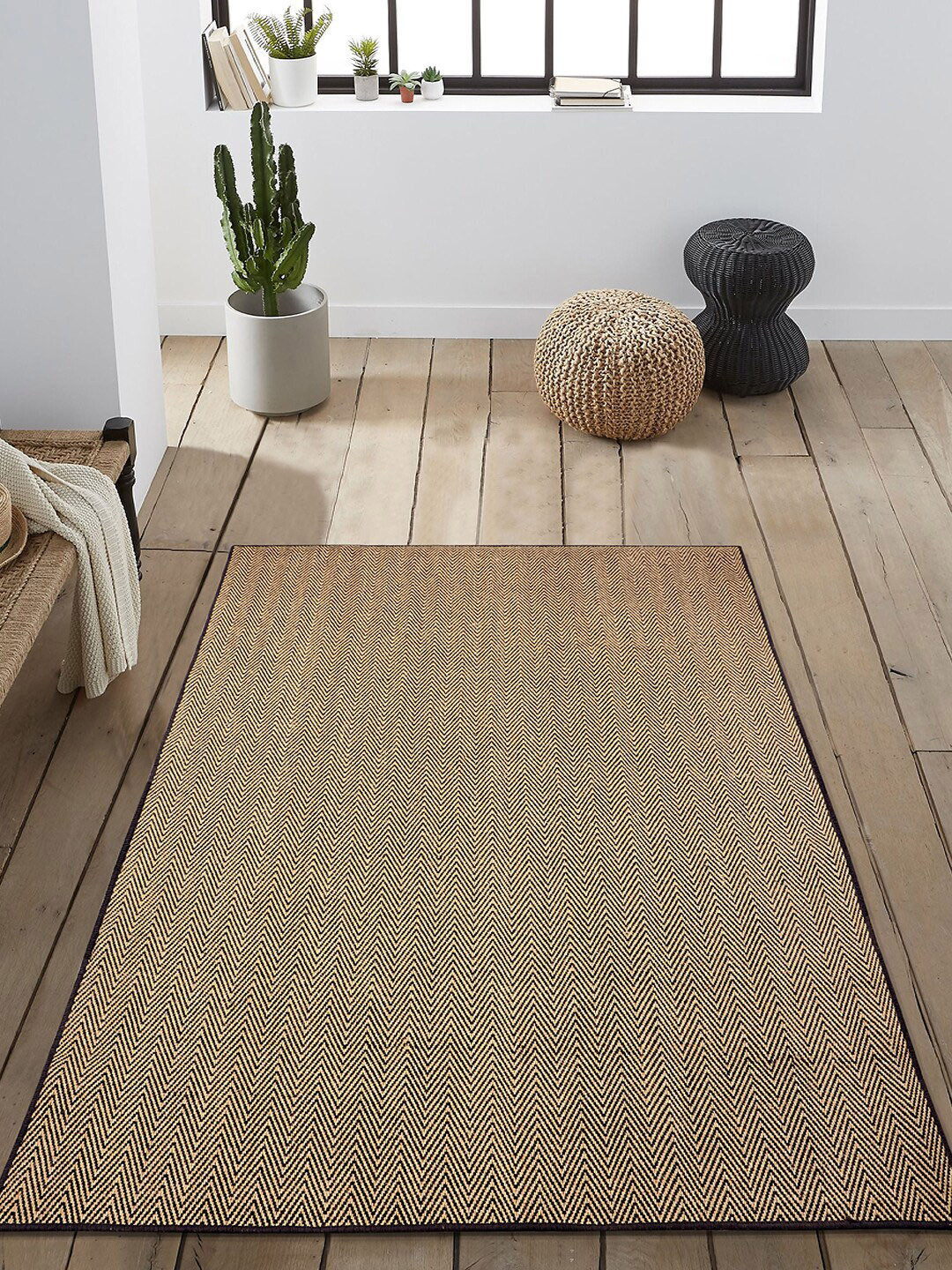 Saral Home Black & Khaki-Coloured Geometric Modern Cotton Carpet