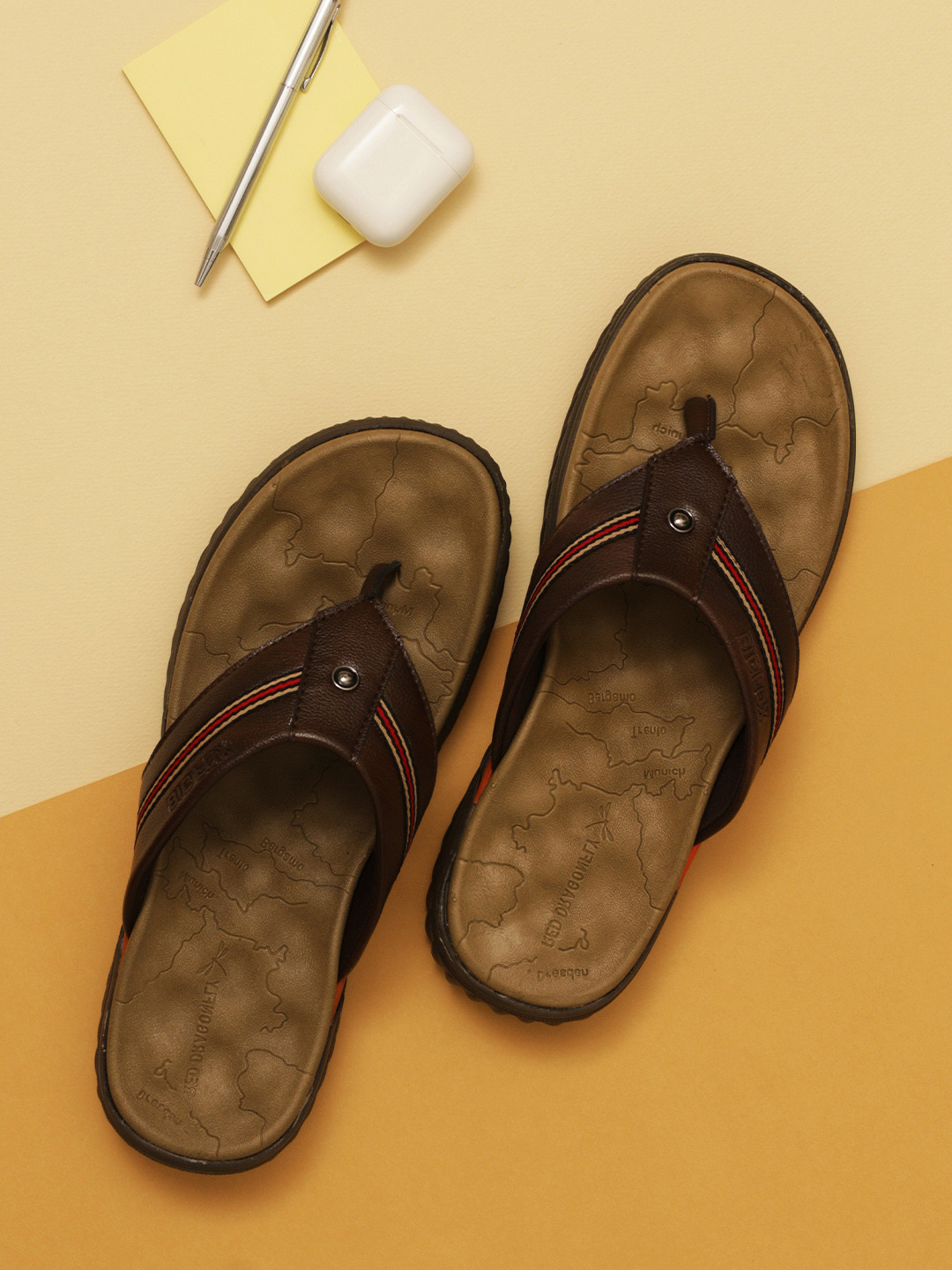 Big Fox Men Brown & Beige Comfort Sandals