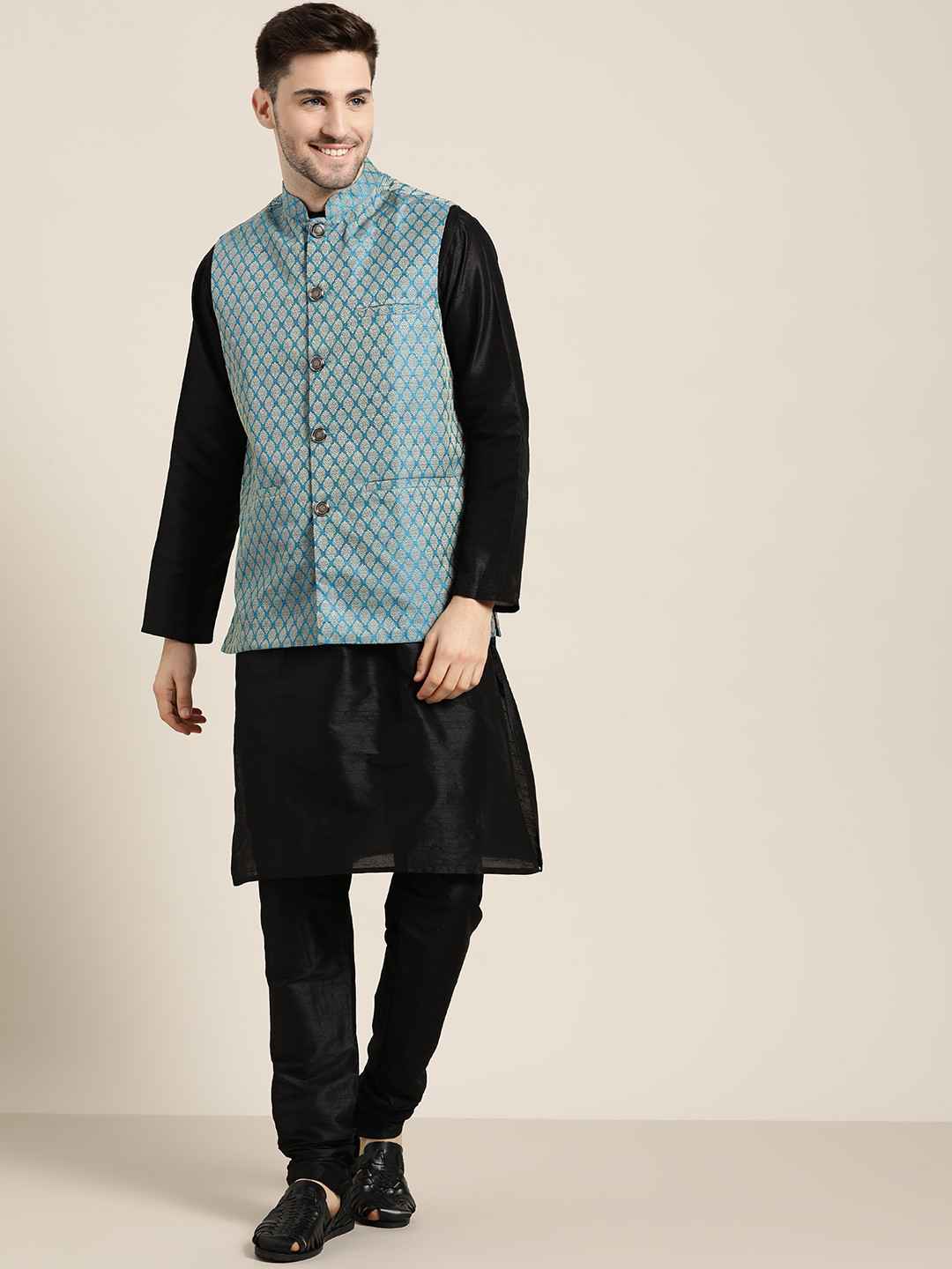 SOJANYA Men Black & Blue Ethnic Motifs Kurta Set with Nehru Jacket