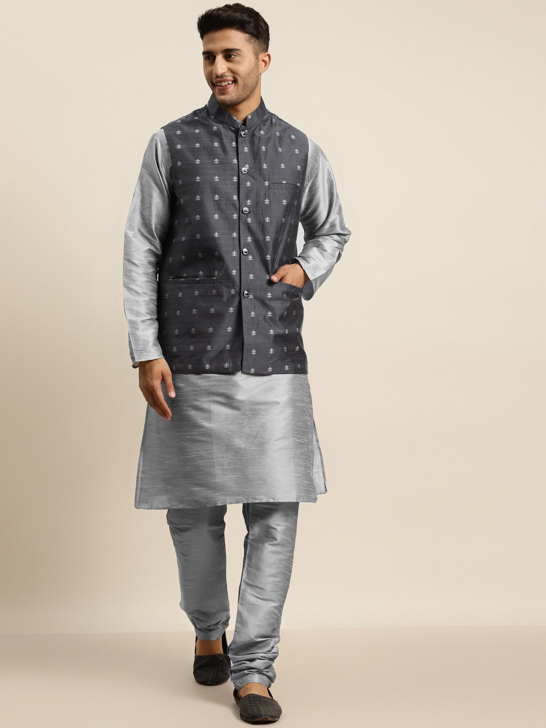 SOJANYA Men Grey Kurta with Churidar & Nehru Jacket