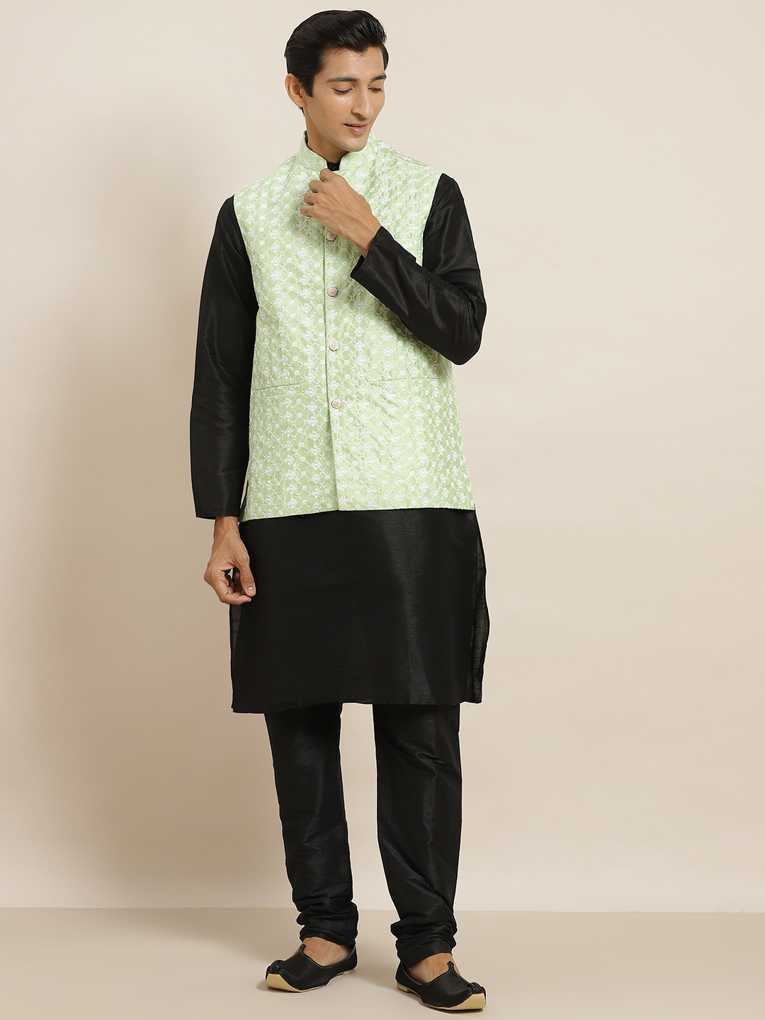 SOJANYA Men Black Thread Work Kurta Set With Jacket