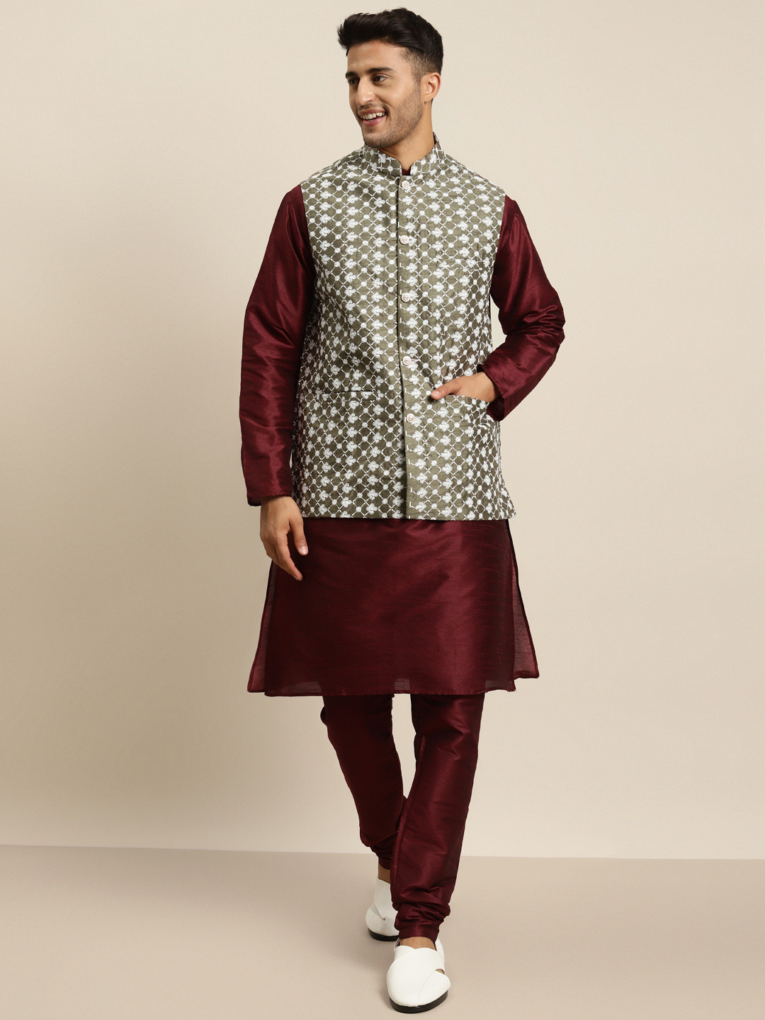 SOJANYA Men Maroon Solid Kurta with Churidar & Chikankari Nehru Jacket