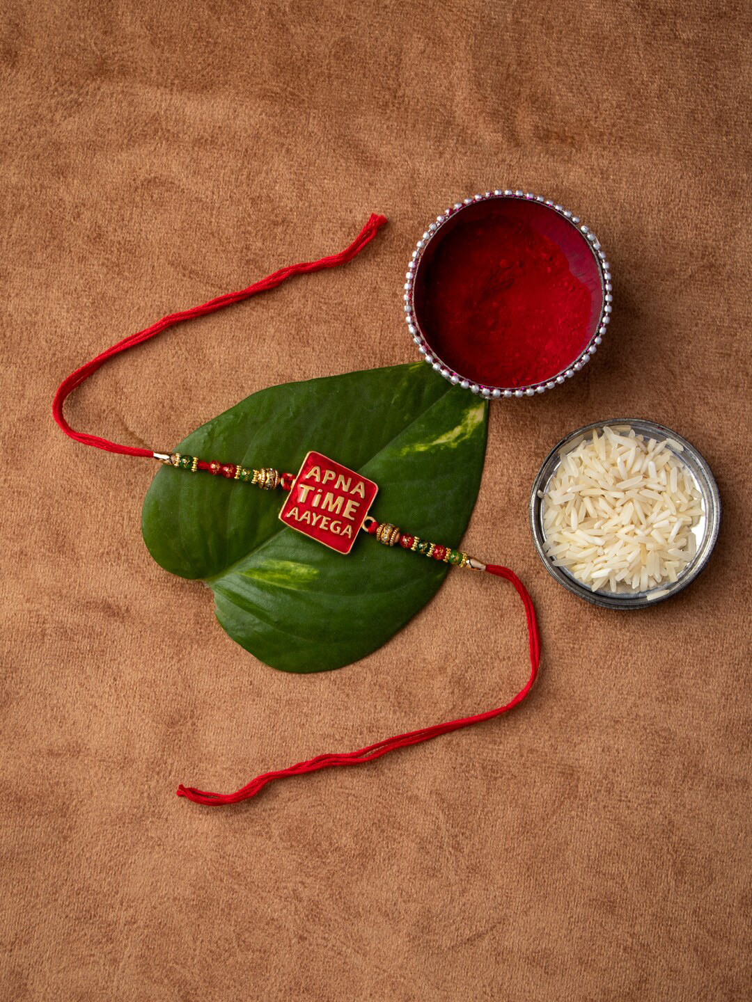 MORKANTH JEWELLERY Gold-Toned & Red Brass Handcrafted Rakhi