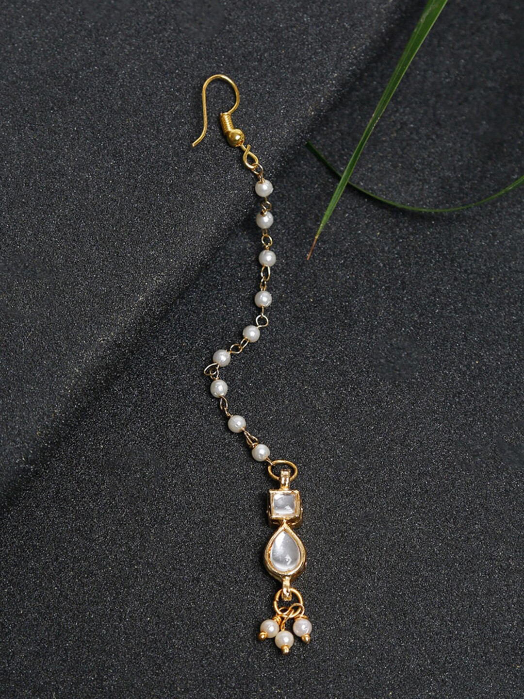Ruby Raang Gold-Plated White Faux Kundan-Studded & Faux Pearl Beaded Handcrafted Maang Tika