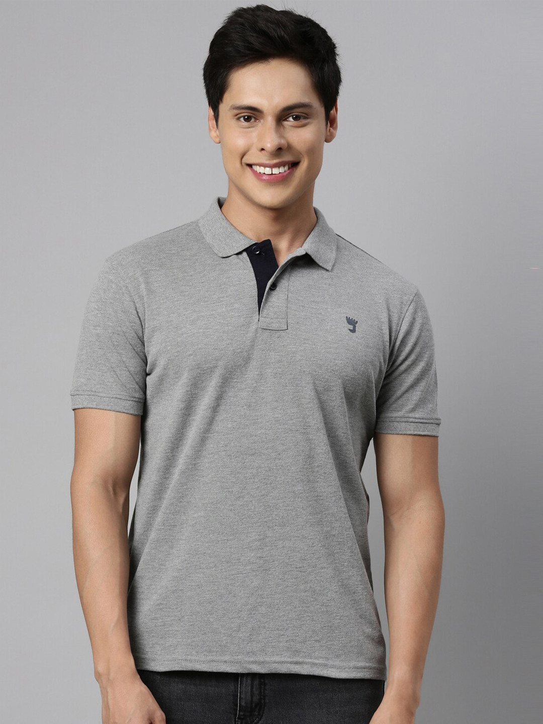 Joven Men Grey Solid Polo Collar T-shirt