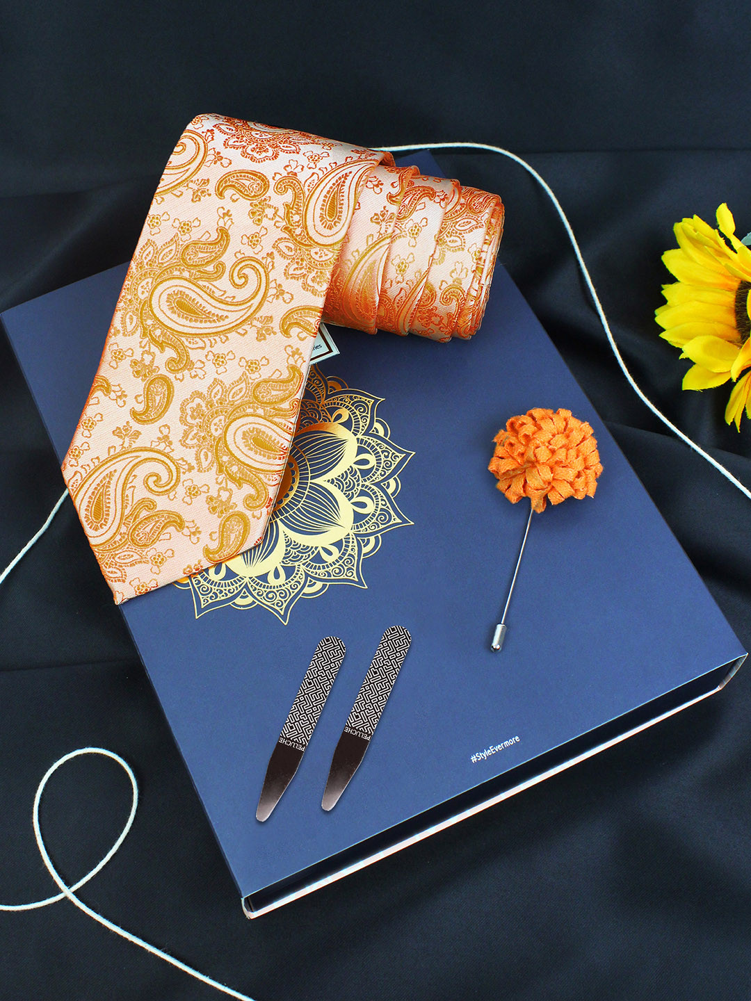 PELUCHE Men Orange & Cream 3 Pc Accessory Gift Set