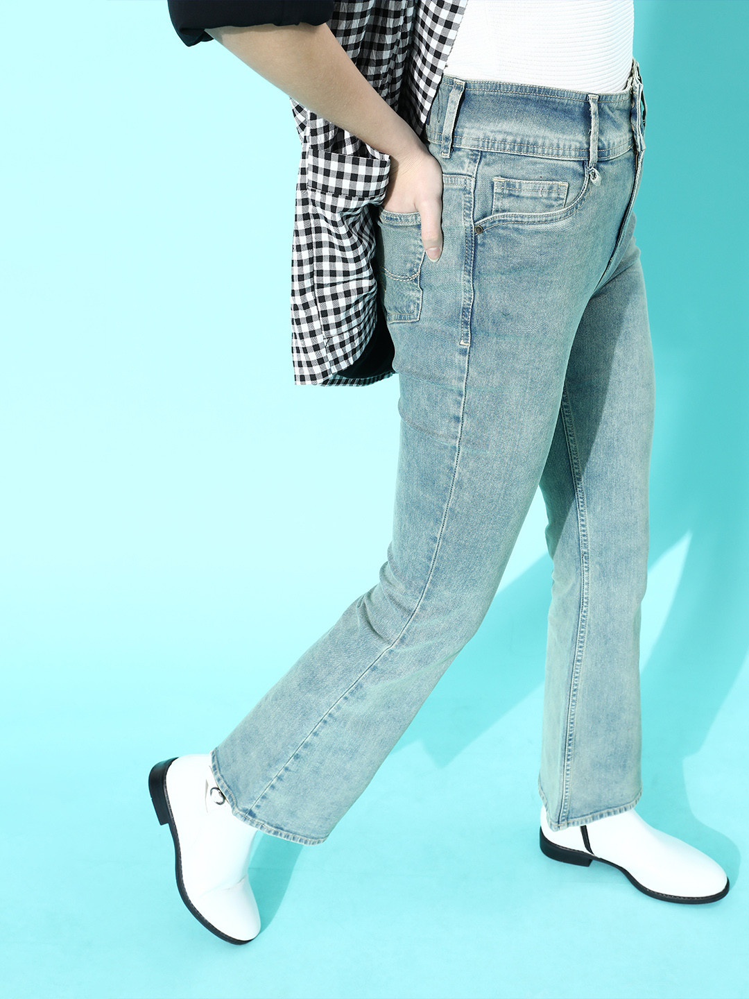 Roadster Women Blue High-Rise Flared Stretchable Jeans