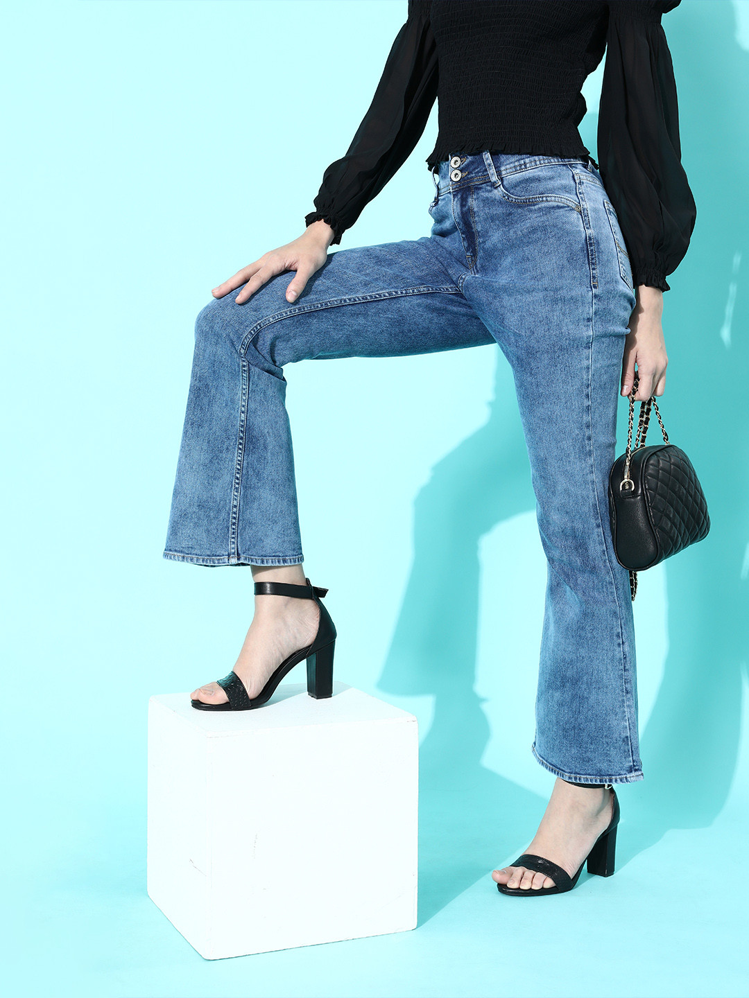 Roadster Women Stunning Blue High-Rise Flared Stretchable Jeans