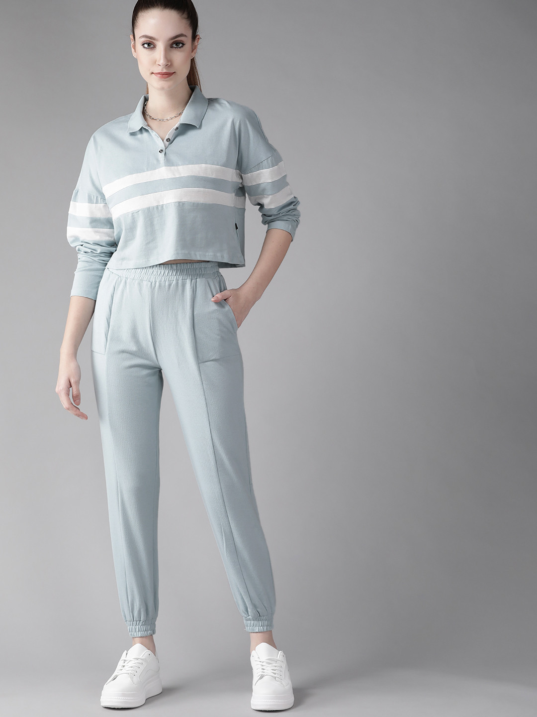 Roadster Women Blue Solid T-shirt with Pyjamas