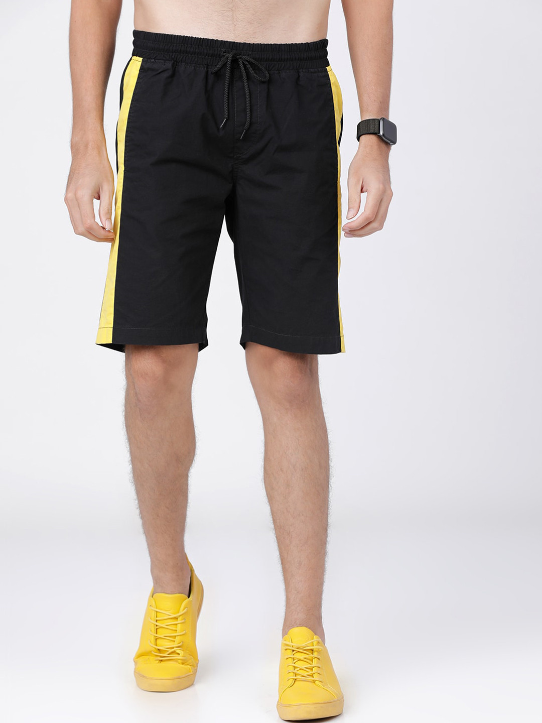 HIGHLANDER Men Black Slim Fit High-Rise Regular Shorts