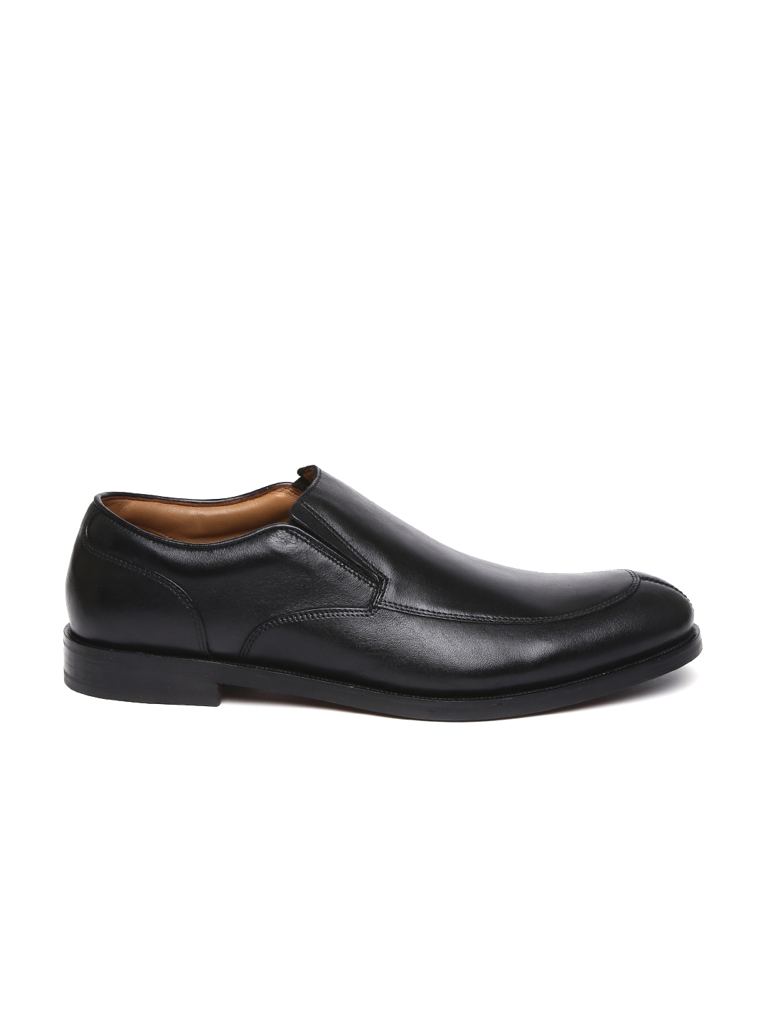 Clarks formal hotsell shoes myntra