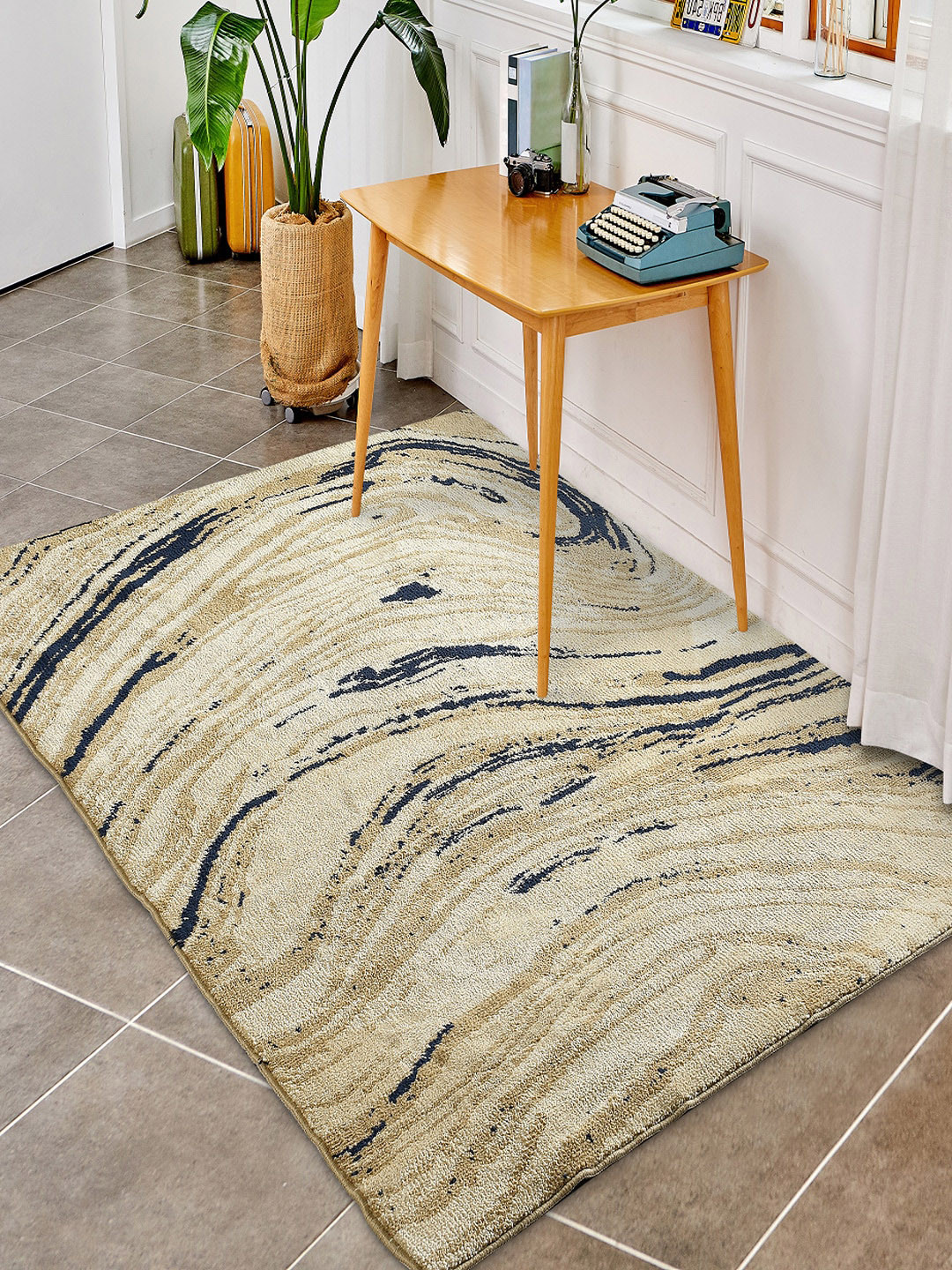 Saral Home Beige & Navy Blue Textured Carpet