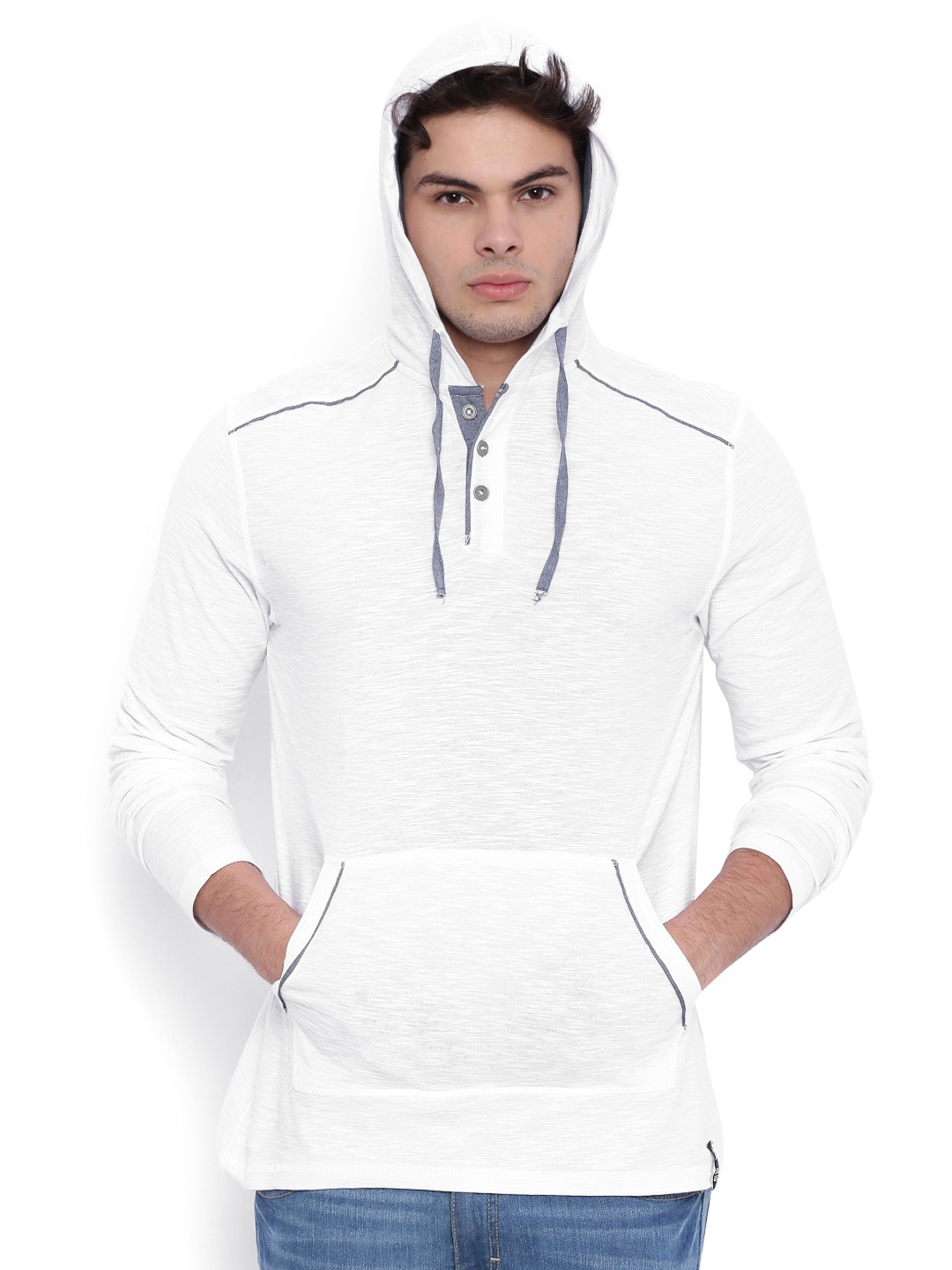 hooded t shirt myntra