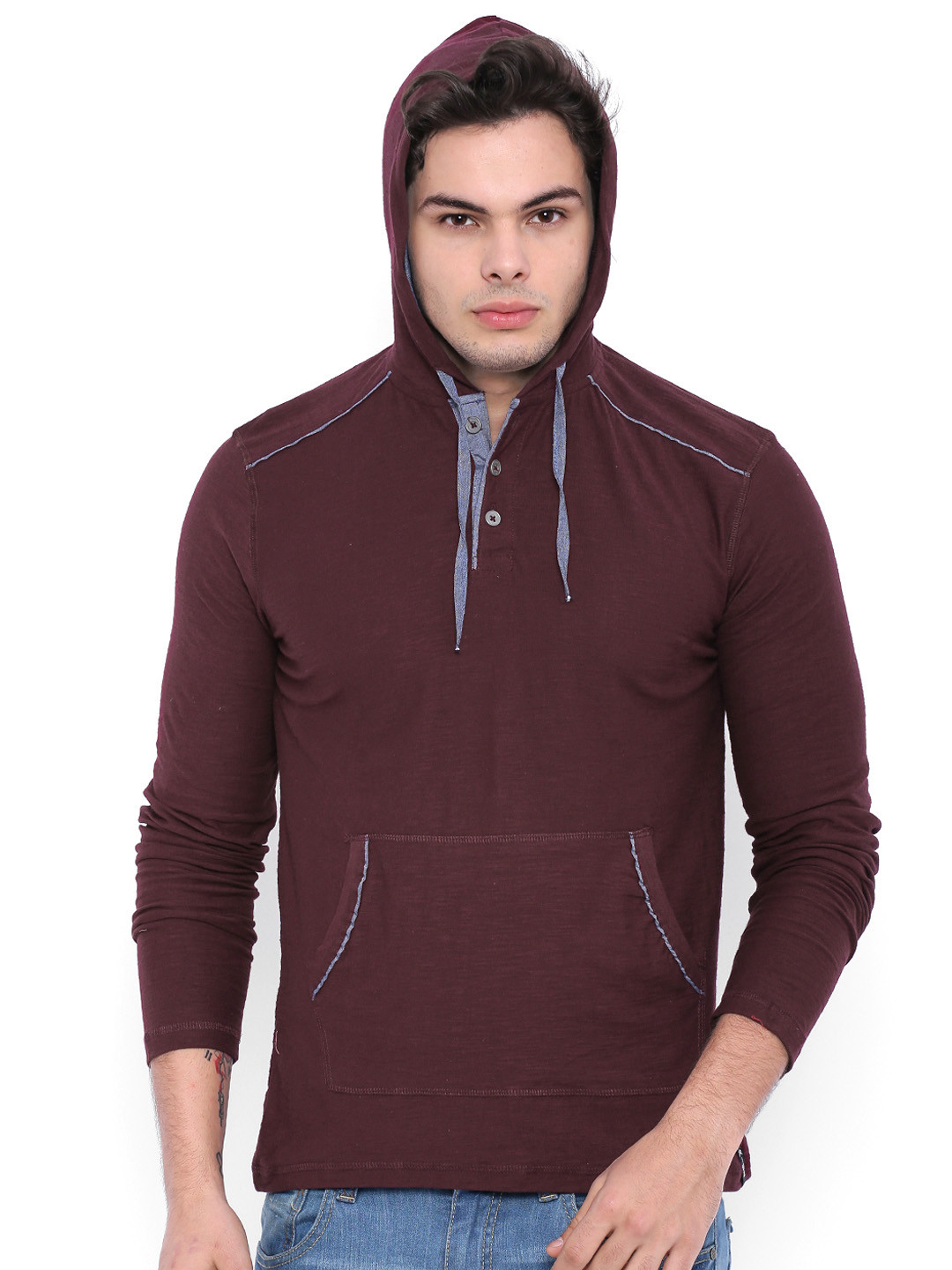 ARISE Men Maroon Solid Hooded T-shirt