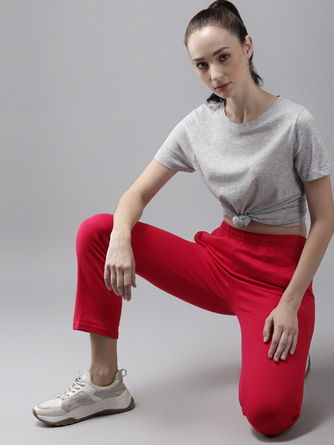 Cayman Women Pink Solid Cotton Cropped Track Pants