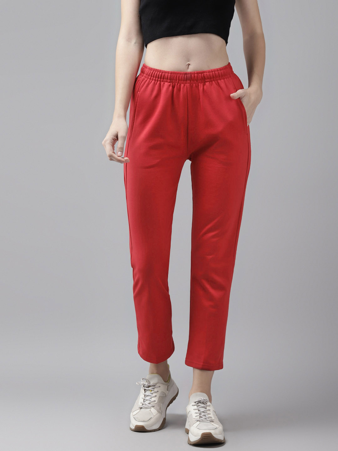 Cayman Women Red Solid Cotton Cropped Track Pants