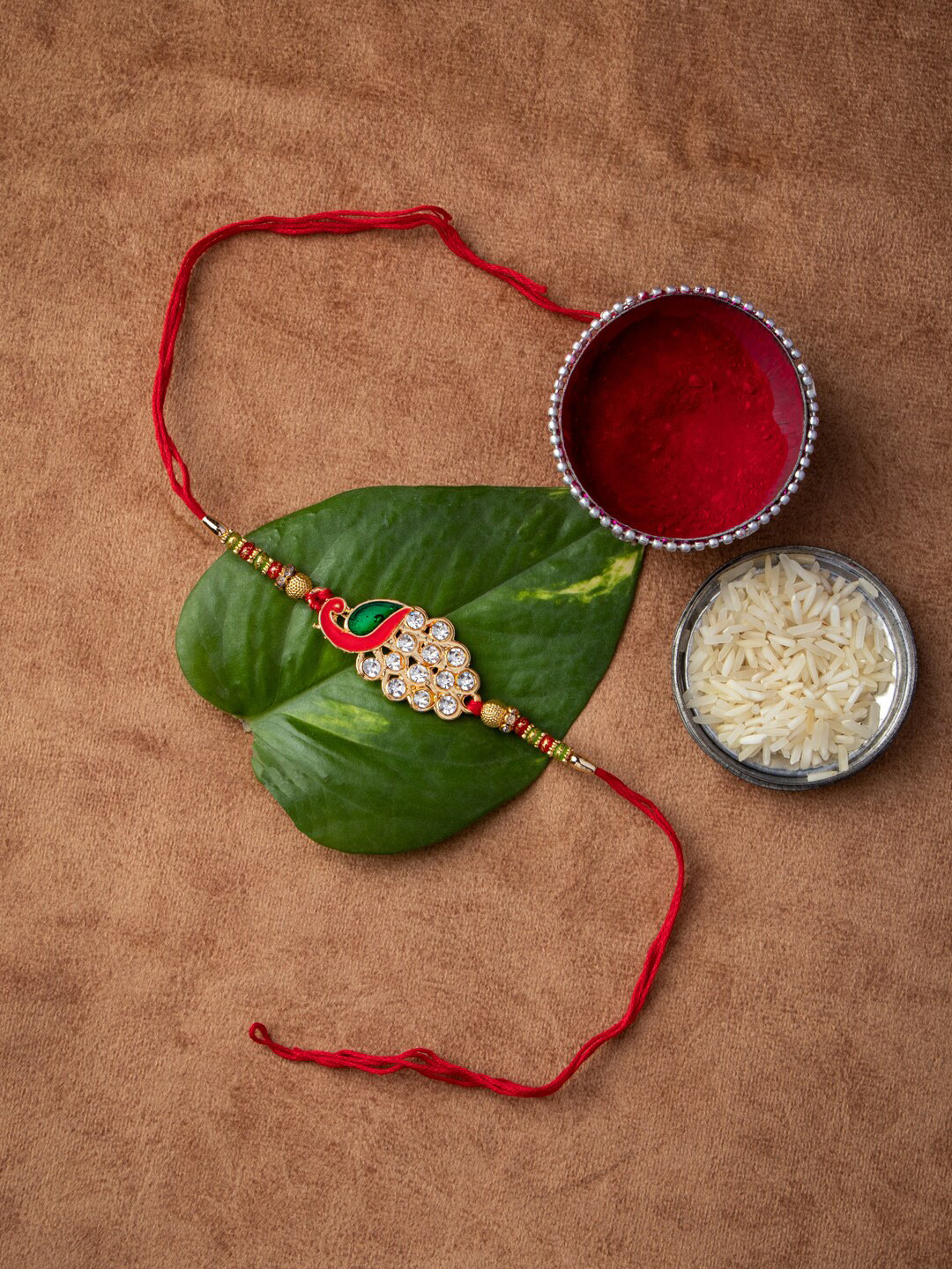 MORKANTH JEWELLERY Men Gold-Toned & Stone-Studded Beaded Handcrafted Rakhi