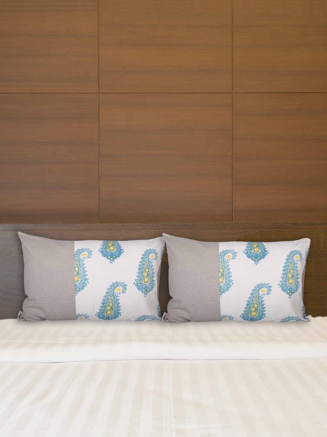 Home Pack Of 2 White & Grey Printed Cotton Pillow Covers