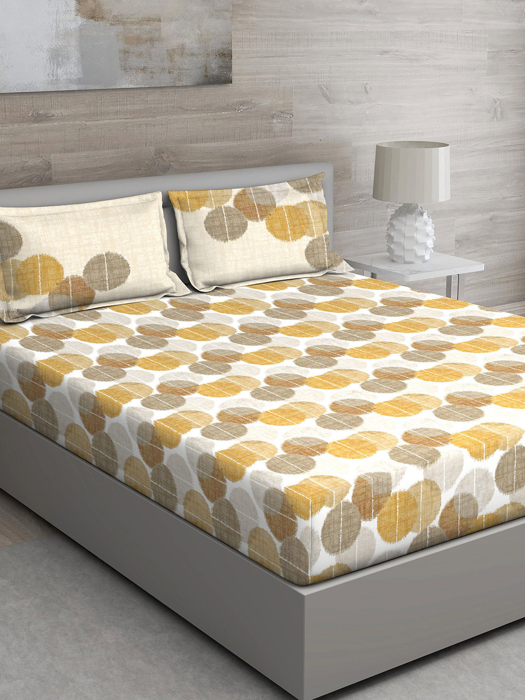 GM Regal Yellow Geometric Cotton 144 TC Fitted Queen Bedsheet with 2 Pillow Covers-90 x 108 inches