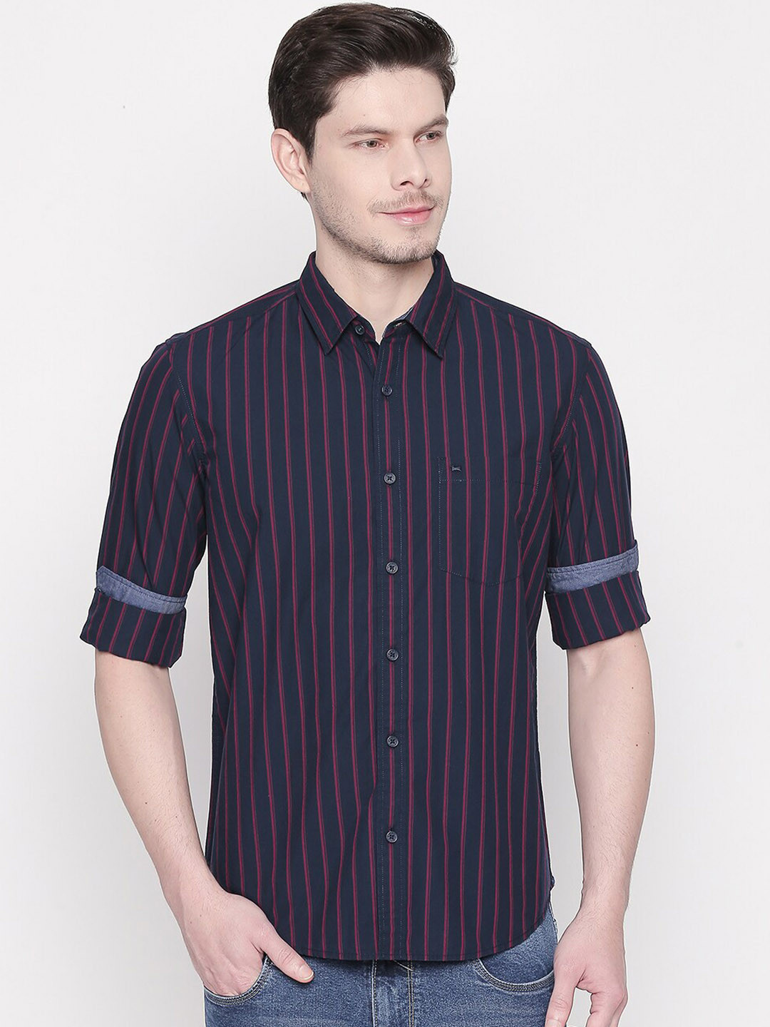 Basics Men Navy Blue and Red Slim Fit Striped Casual Shirt