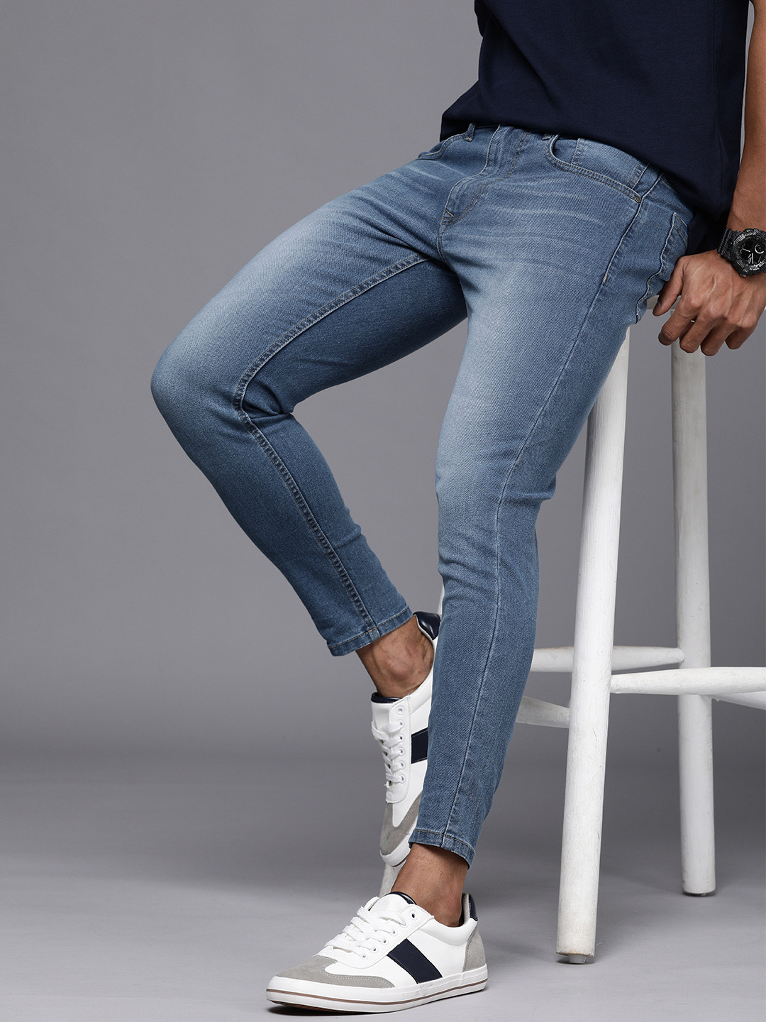 WROGN Men Blue Skinny Crop Fit Heavy Fade Stretchable Jeans