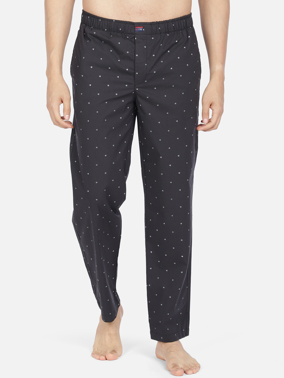 IVOC Men Black & White Printed Pure Cotton Slim-Fit Lounge Pants