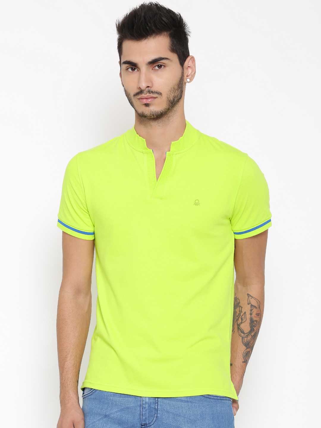 Buy United Colors Of Benetton Men Fluorescent Green T Shirt - Tshirts for  Men 1509776