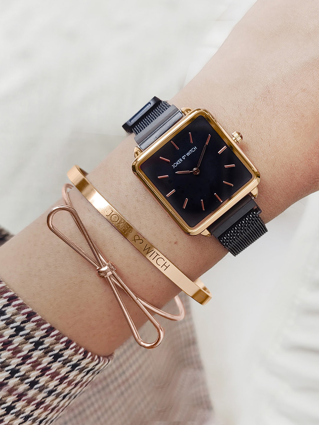 JOKER & WITCH Women Black & Rose Gold-Toned Luisa Watch Gift Set JWBS538