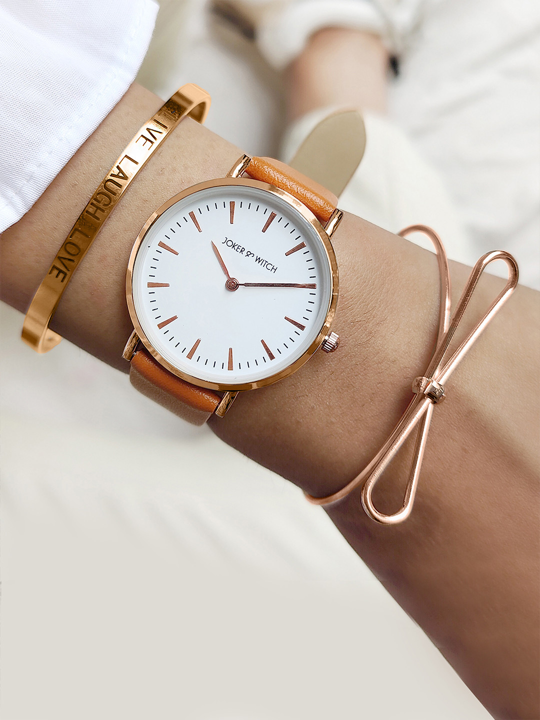 JOKER & WITCH Women White & Rose Gold-Toned Yasim Watch Gift Set JWBS536