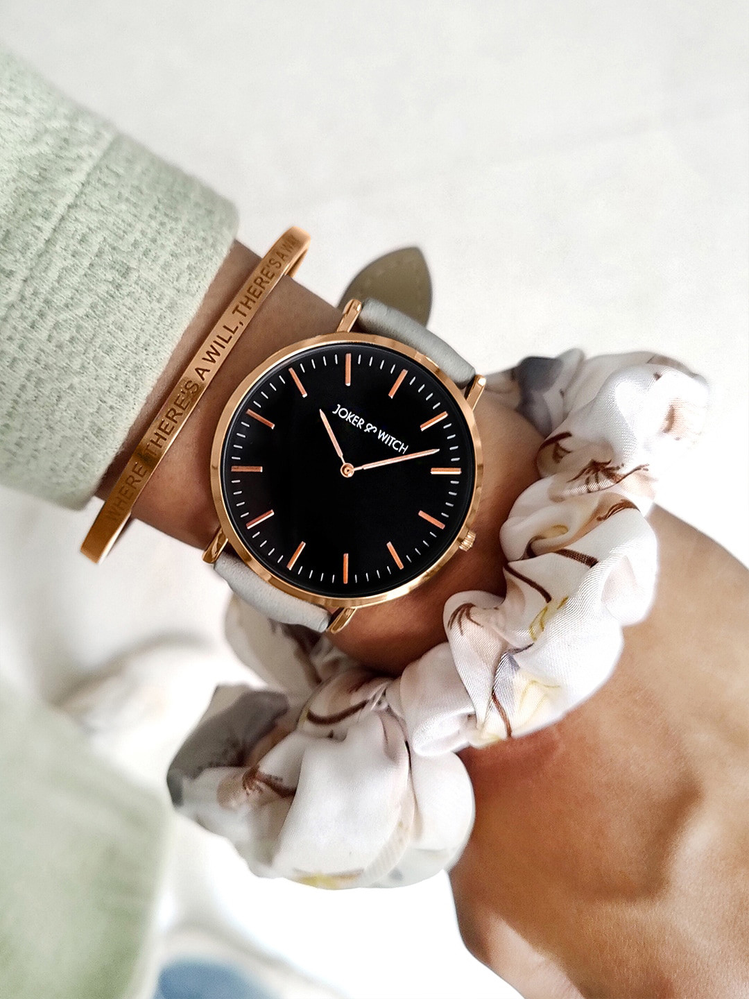 JOKER & WITCH Women Grey & Black Nora Watch Gift Set - JWBS405