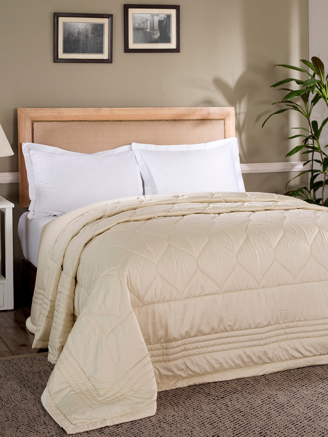 MASPAR Beige AC Room 110 GSM Double Bed Quilt