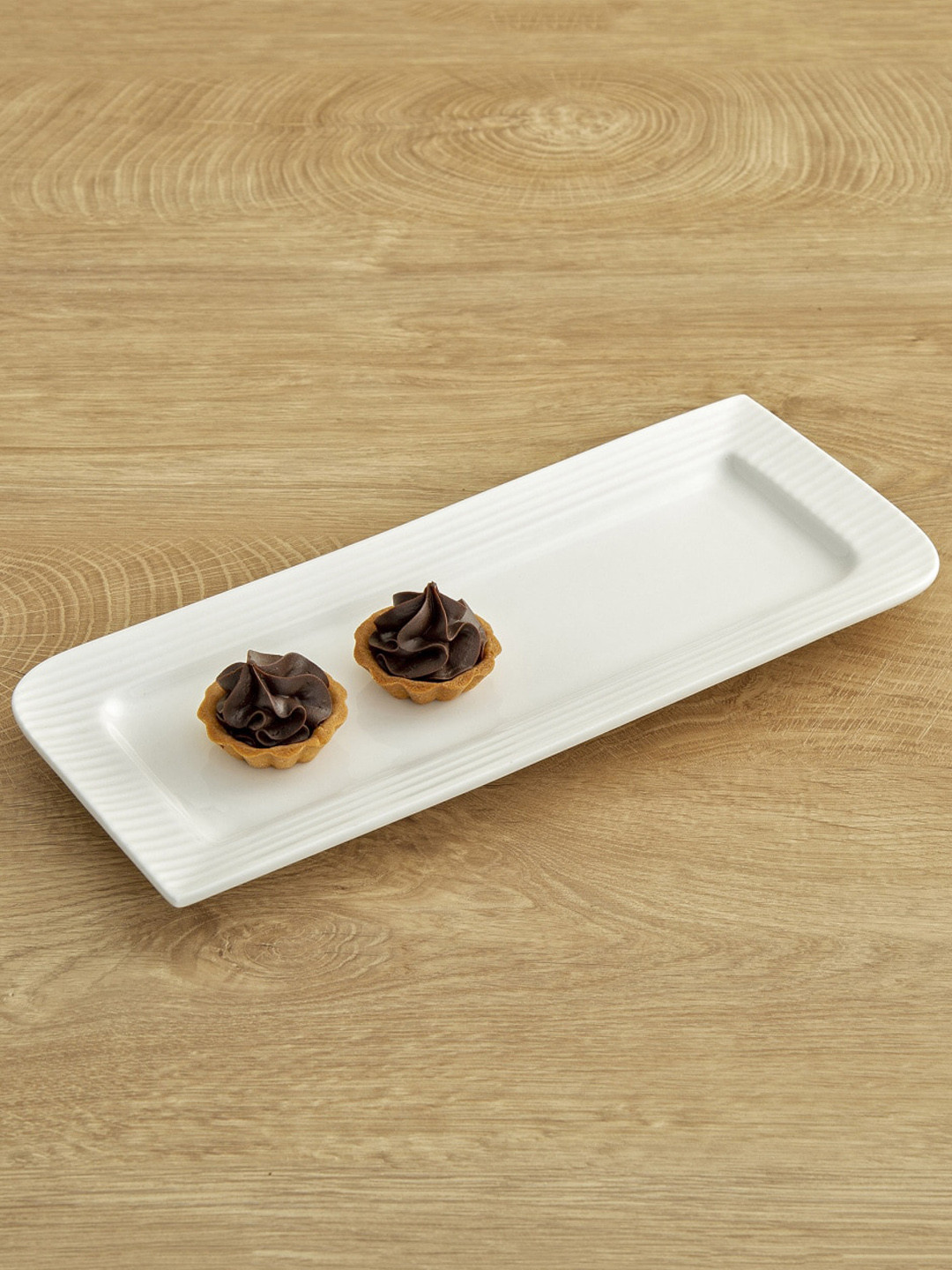 Home Centre White Solid Alamode Ripple Rectangular Platter