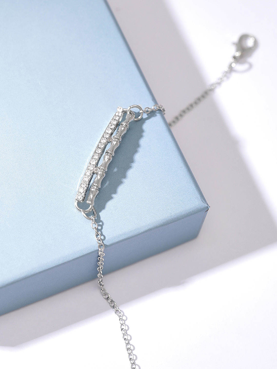 TOKYO TALKIES X rubans FASHION ACCESSORIES Women Silver-Toned & White Handcrafted Silver-Plated Charm Bracelet