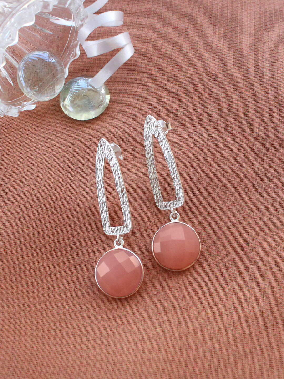ERILINE JEWELRY Fleek Earrings in 925 Sterling Silver with Pink Chalcedony