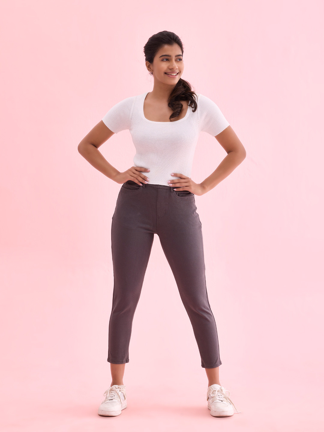 Go Colors Women Grey Solid Slim Fit Cropped Jeggings