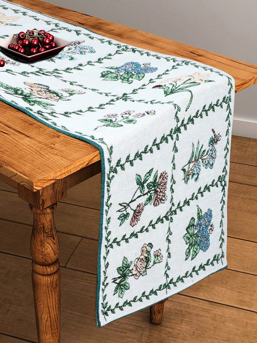 BELLA TRUE White & Blue Mix Flower Printed Cotton Rectangular Table Runner