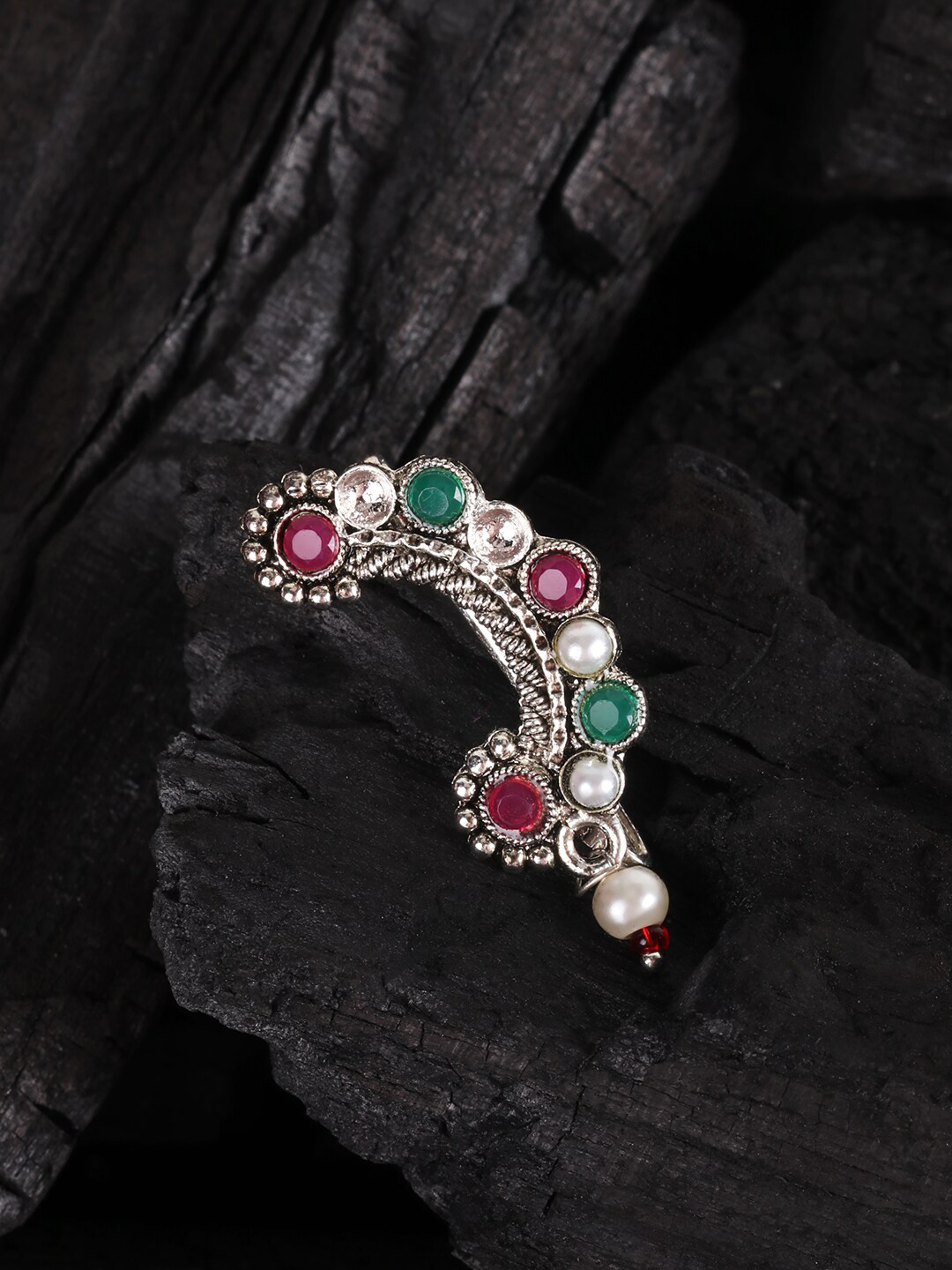 JEWELS GEHNA Silver-Toned Red & Green Oxidised Stone-Studded & Beaded Marathi Nose Pin