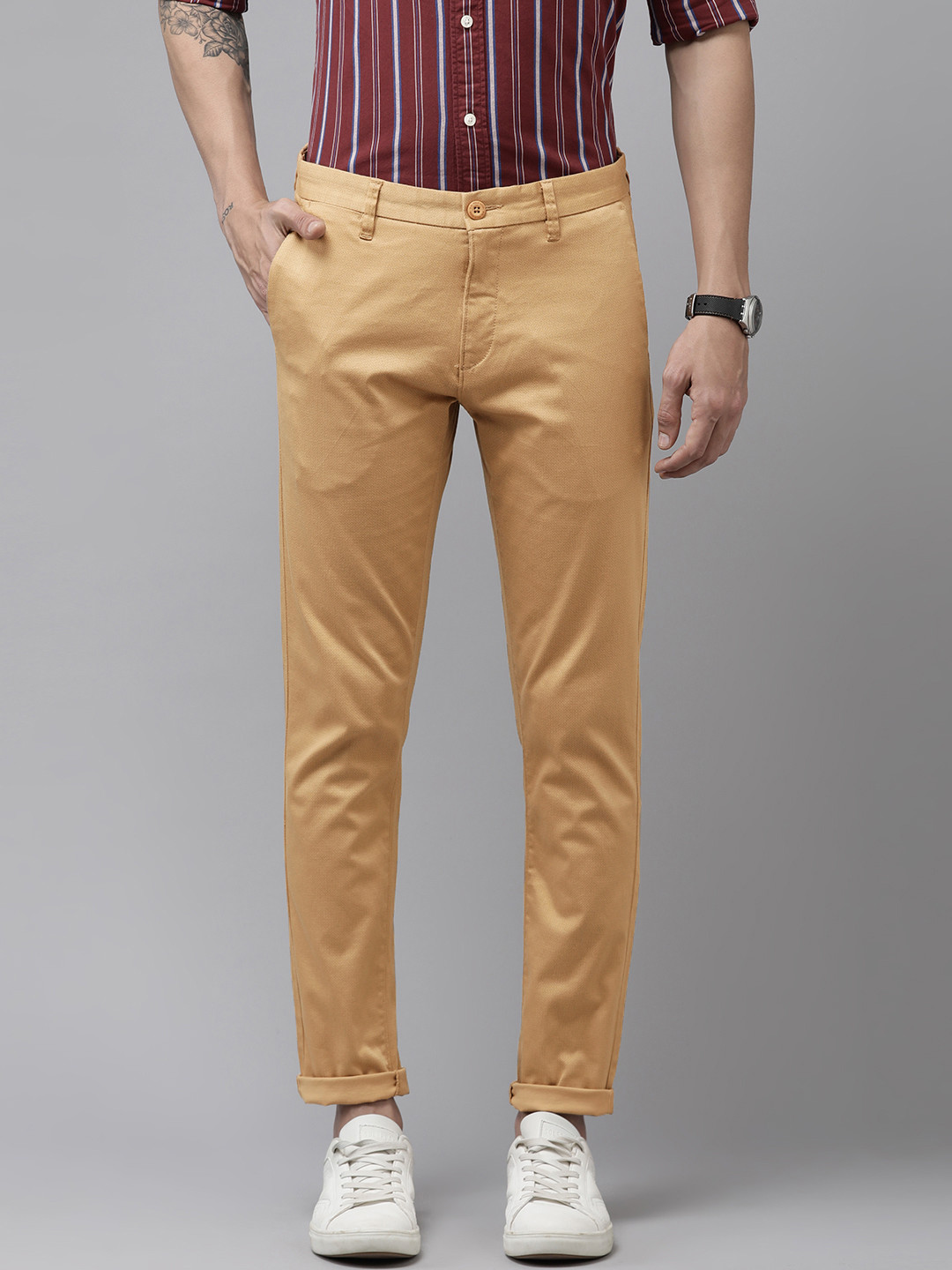 U.S. Polo Assn. Men Brown Geometric Print Austin Trim Fit Mid-Rise Flat-Front Slim Fit Trousers