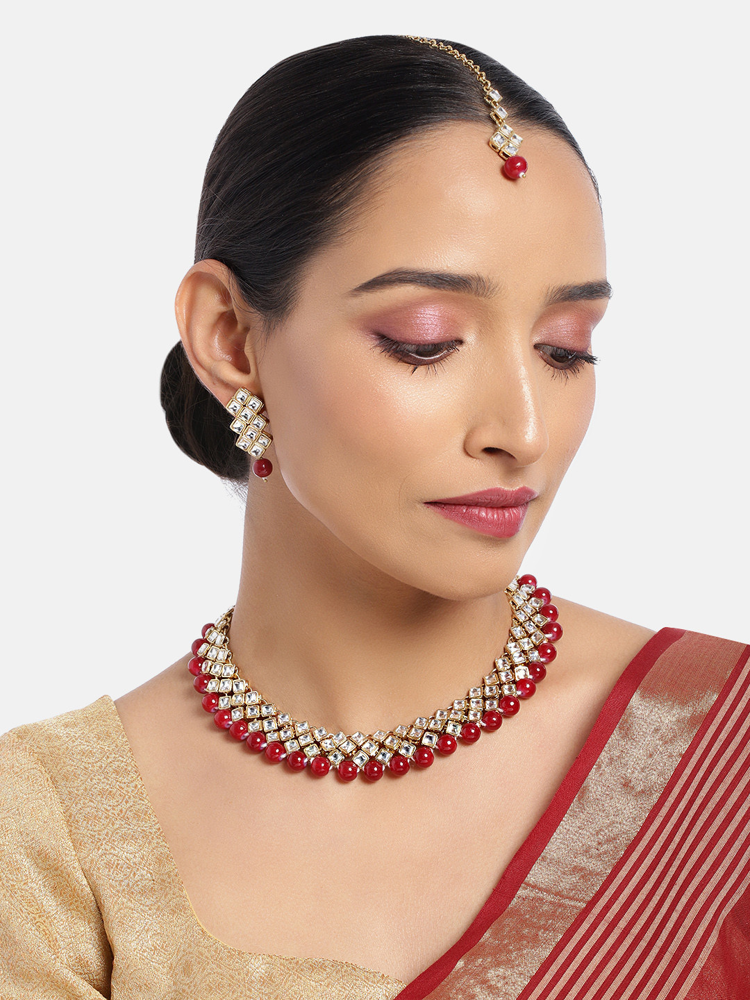 ASMITTA JEWELLERY Women Maroon & Gold-Toned Kundan Beaded Necklace Set with Mang Tika