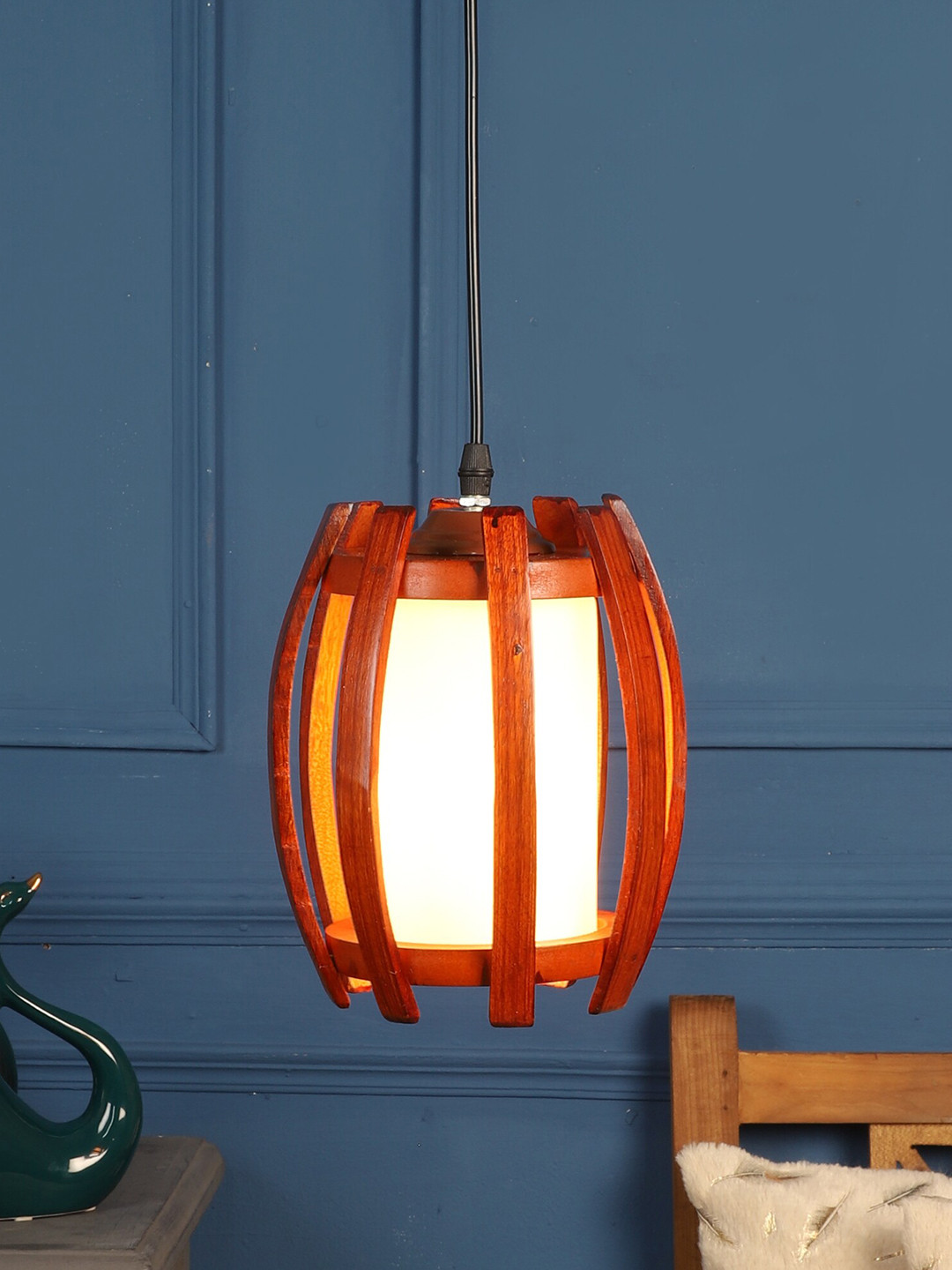 MFD HOME FURNISHING Tan & White Traditional Pendent Light