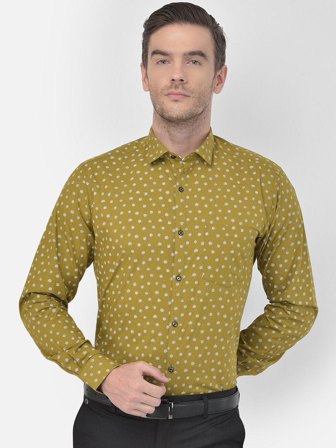 Canary London Men Lime Green Slim Fit Floral Opaque Printed Cotton Casual Shirt