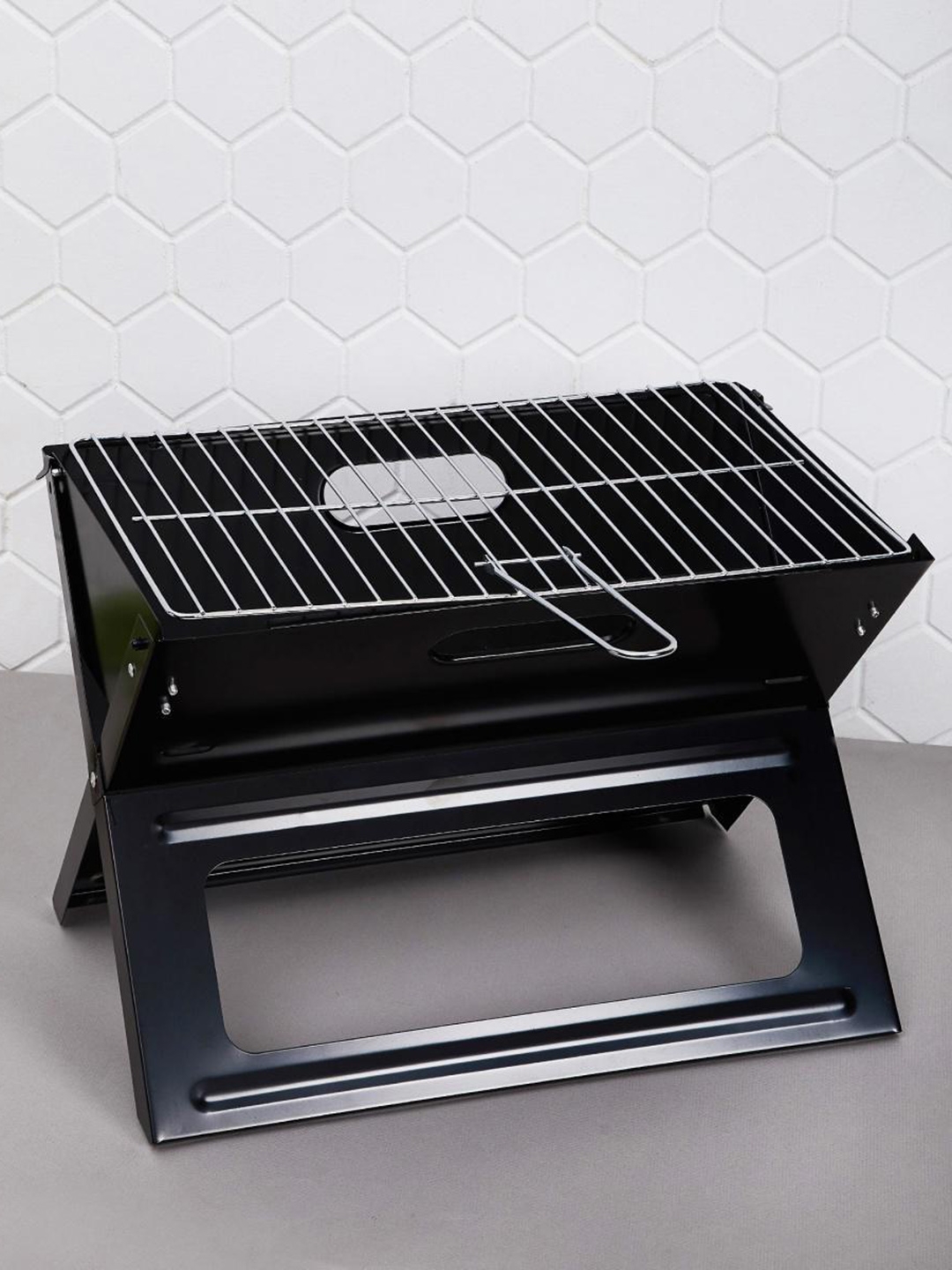 Home Centre Black Solid Truffels-Windsor Barbeque Grill